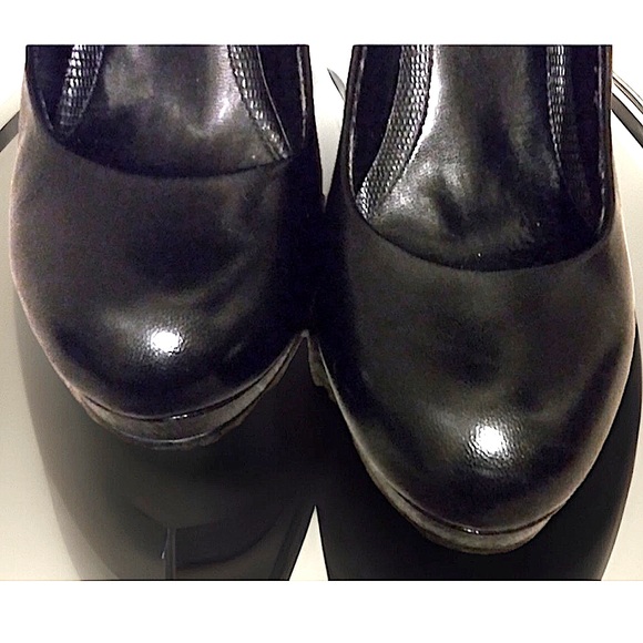 👠BANDOLINO👠LEATHER ROUND TOE TEXTURED HEEL PLATFORM 4” HEEL PUMPS EUC - Picture 11 of 15